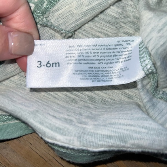 Carter’s 3-6M tank top and shorts outfit - Infant Baby - Picture 5 of 5